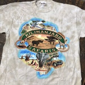 Vintage Walt Disney World~ Kilimanjaro Safari Tee